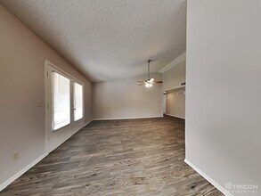 8427 W Orchid Ln in Peoria, AZ - Building Photo - Building Photo