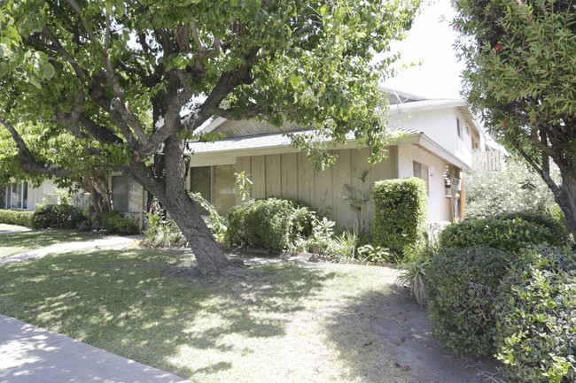 3817 S Ross St in Santa Ana, CA - Building Photo - Building Photo