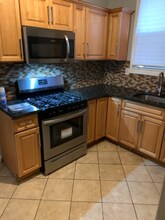 30 N 12th St in Newark, NJ - Foto de edificio - Building Photo