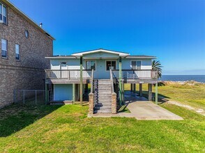 7706 Channelview Dr in Galveston, TX - Building Photo - Building Photo