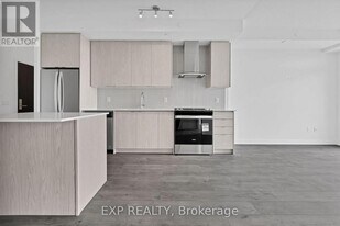 55 Duke St W in Kitchener, ON - Building Photo