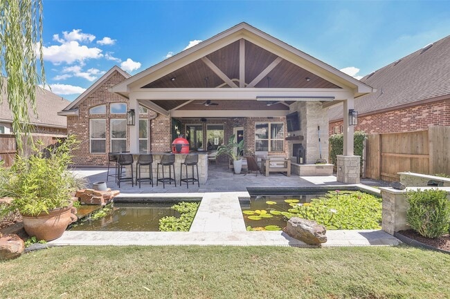 property at 2215 Tonkawa Trl