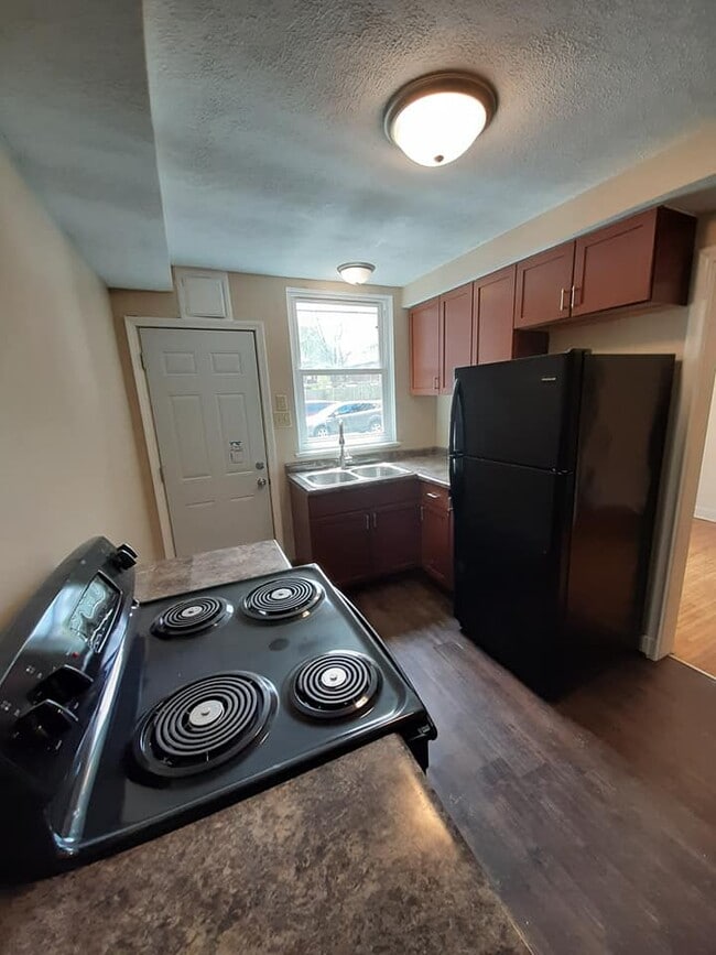 461 W 3rd St, Unit Unit 2 in Mansfield, OH - Building Photo - Building Photo