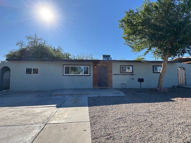 1910 Rio Vista in Needles, CA - Building Photo - Building Photo