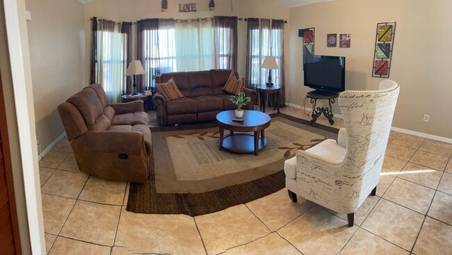 2734 Rio Grande Trail in Kissimmee, FL - Foto de edificio - Building Photo