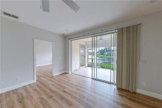 14981 Vista View Way, Unit 1104 in Ft. Myers, FL - Building Photo - Building Photo