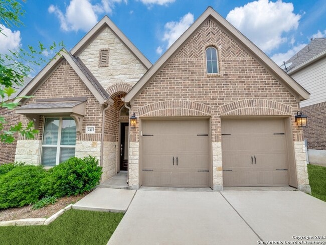 property at 2415 Valencia Crst