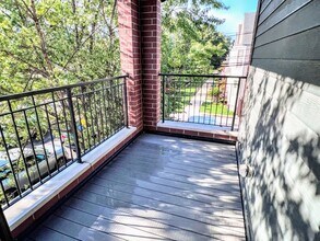 3203 N Ridgeway Ave, Unit 3 in Chicago, IL - Building Photo - Building Photo