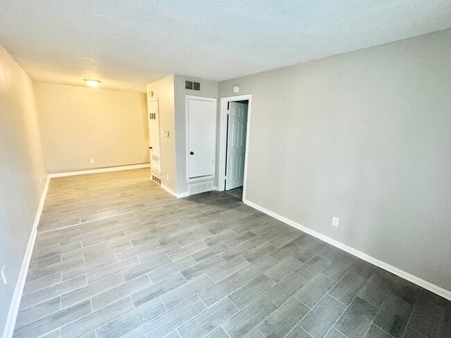 139 N Claybrook St in Memphis, TN - Building Photo - Building Photo