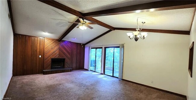 1406 Aspen Way, Unit 1406 Aspen Way in Winston-Salem, NC - Foto de edificio - Building Photo