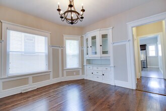 1937 N Bartlett Ave, Unit Lower in Milwaukee, WI - Building Photo - Building Photo