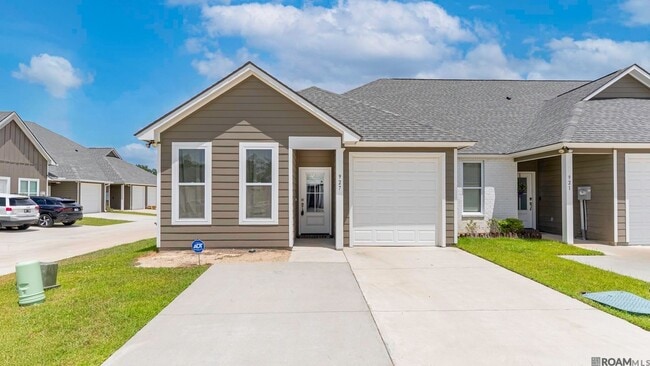property at 927 Dorado Ave