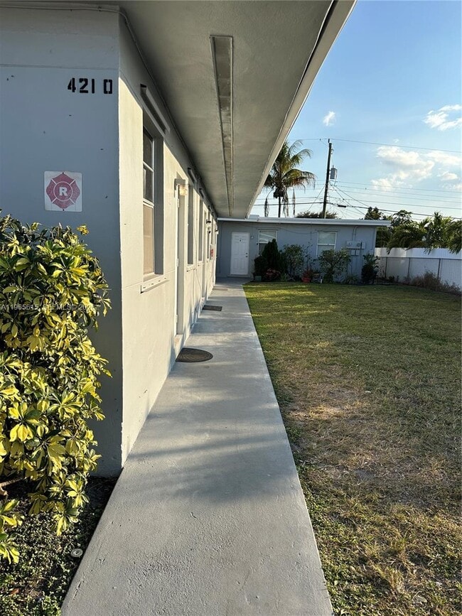 property at 4210 SW 25th St