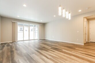 26442 E Moraine Pl in Aurora, CO - Building Photo - Building Photo