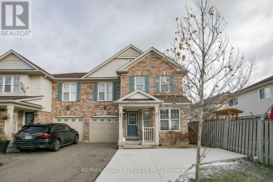 64 Frontenac Crescent in Brampton, ON - Building Photo