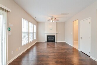 132 N Honey Springs Ave in Fuquay Varina, NC - Building Photo - Building Photo