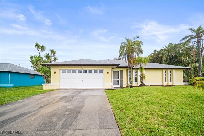 210 NE 10th Ave
