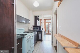 2428 Tunlaw Rd NW in Washington, DC - Building Photo - Building Photo