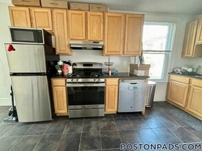 2 Greenwood Terrace, Unit 1 in Somerville, MA - Foto de edificio - Building Photo