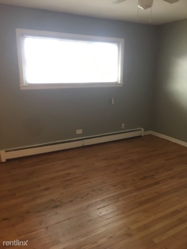 630 Lincoln St in Addison, IL - Foto de edificio - Building Photo