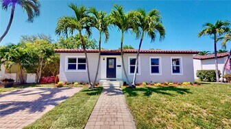 7 Montilla Ave in Coral Gables, FL - Building Photo