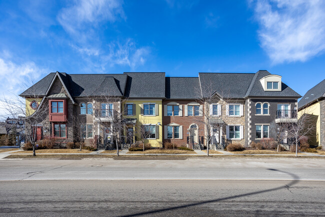 294 Quarry Park Blvd SE in Calgary, AB - Building Photo - Building Photo