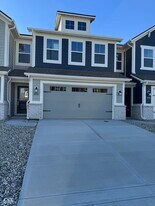 15203 Farrington Rd in Fishers, IN - Building Photo