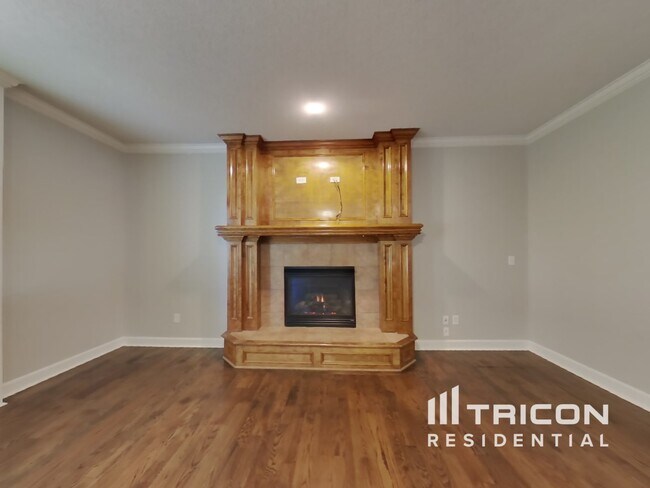 16115 S Heatherwood St in Olathe, KS - Building Photo - Building Photo