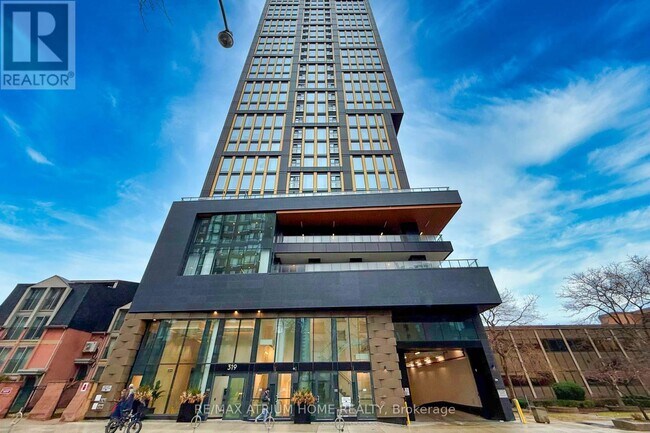 319-3319 Jarvis St in Toronto, ON - Building Photo - Building Photo
