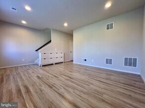 8378 Sallyport St in Lorton, VA - Building Photo - Building Photo