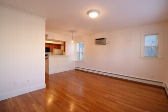 30 Upland Rd in Cambridge, MA - Building Photo - Building Photo
