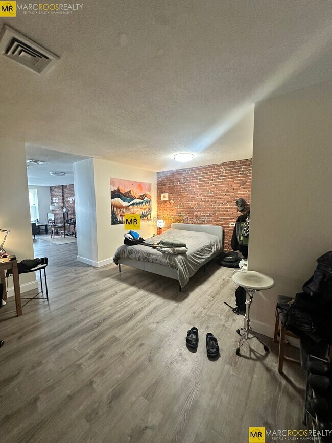 1088 Boylston St in Boston, MA - Foto de edificio - Building Photo