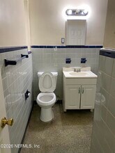 912 Arco Dr in Jacksonville, FL - Building Photo - Building Photo