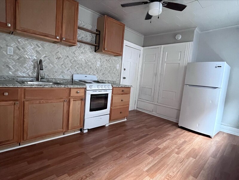 5235 Woodland Ave in Philadelphia, PA - Building Photo