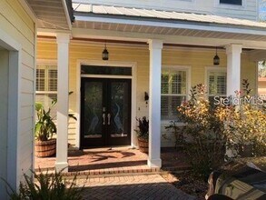 11949 Riverhills Dr in Tampa, FL - Building Photo - Building Photo