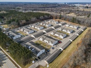 River View Apartments in Stevens Point, WI - Foto de edificio - Building Photo