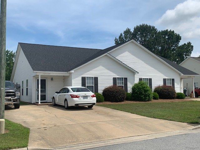 property at 1212A Masters Ln