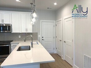 822 Wesley Ln in Charlottesville, VA - Building Photo - Building Photo