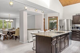 613 Horsepound Rd in Carmel, NY - Building Photo - Building Photo