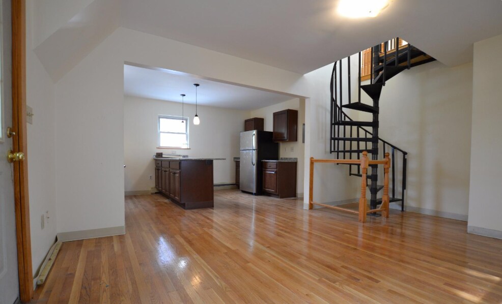 171 Cambridge St, Unit 2 in Boston, MA - Building Photo