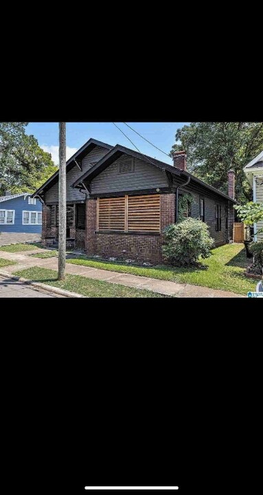 5811 2nd Ave N in Birmingham, AL - Building Photo