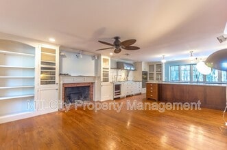 24 Copeland Dr in Hudson, NH - Building Photo - Building Photo