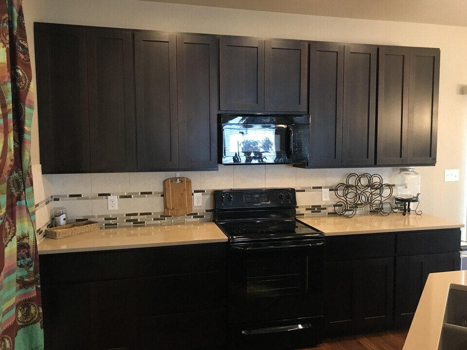 2926 Caspian Way in Fort Collins, CO - Building Photo