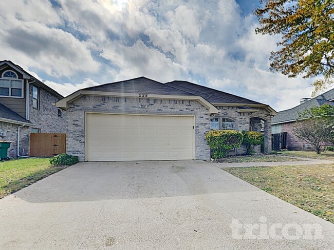228 Willow Creek Dr in Glenn Heights, TX - Building Photo - Building Photo