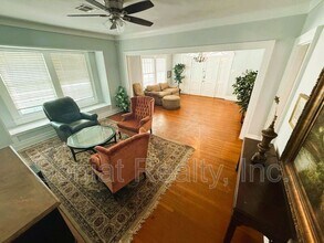3308 Upperline St in New Orleans, LA - Building Photo - Building Photo