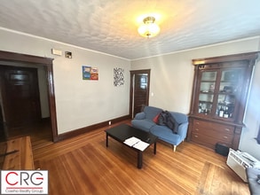 183 College Ave, Unit 1 in Somerville, MA - Building Photo - Building Photo