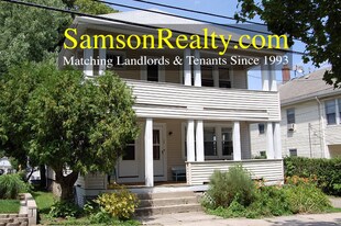 136 Hillside Ave in Pawtucket, RI - Building Photo