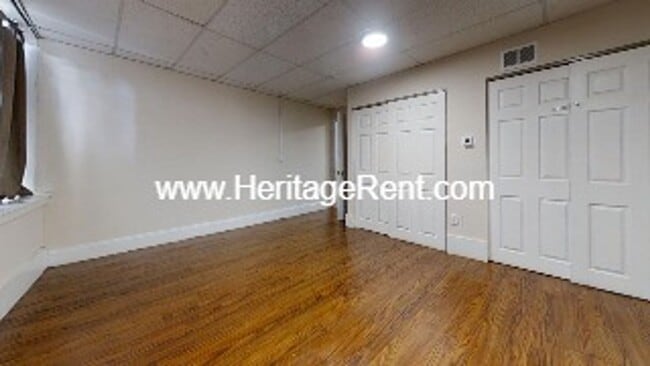 1042 Marshall Ave in Cincinnati, OH - Foto de edificio - Building Photo