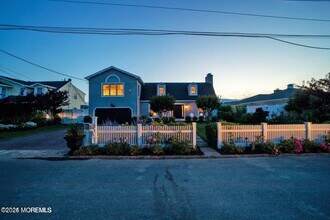 340 Bay Ln in Mantoloking, NJ - Building Photo - Building Photo