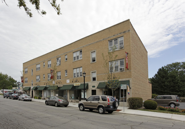 Spring Road Apartments in Elmhurst, IL - Building Photo - Building Photo